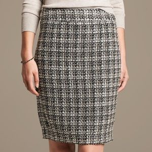 Banana Republic High Waisted Tweed Pencil Skirt